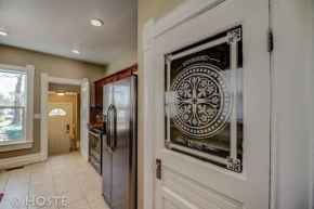 3BR Charming Modern Victorian Home Downtown
